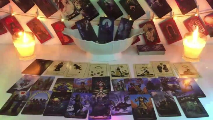 LIBRA WHO IS THIS PERSON OBSESSIVELY WATCHING YOU 😲 LIBRA    LOVE TAROT READING